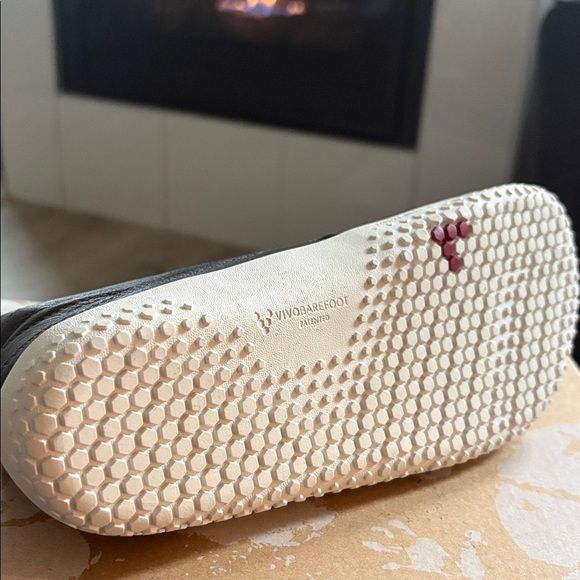 NIB [Vivobarefoot] Junior Gobi Boots High-Top Sneakers Youth EU 35 / US 4 - Picture 10 of 14